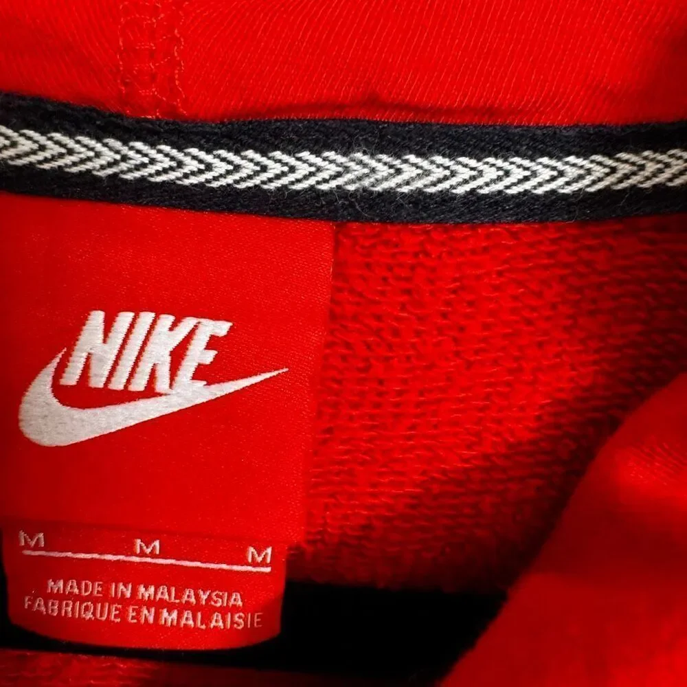 Nike women red